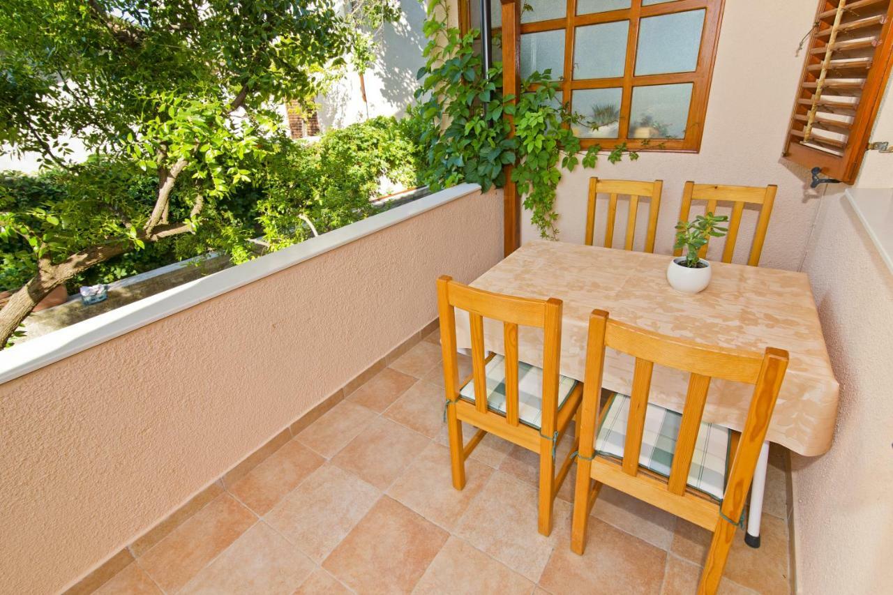 Apartment Sare Betina  Buitenkant foto
